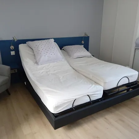 Maison Confortable A Cheminee Et Jardin Casa vacanze Compolibat